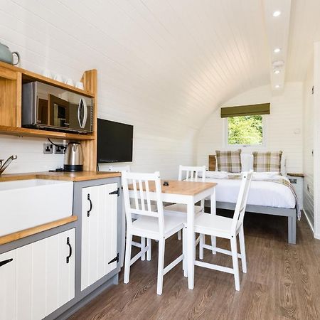 Weedingshall Lodges Falkirk Eksteriør billede
